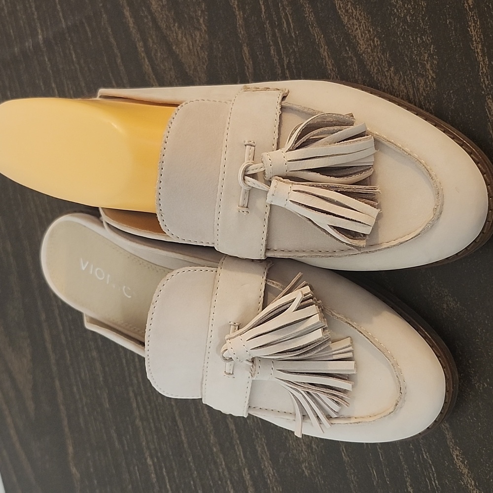 Vionic Cream Tassel Loafers